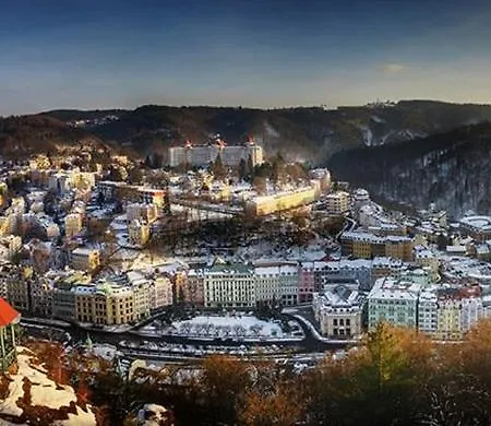 Bluestars בית הארחה